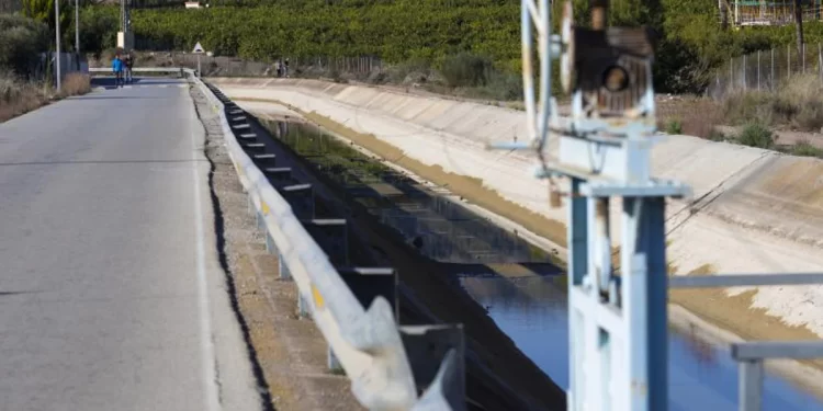Un informe interno del propio Gobierno admite ya que no habrá suficiente agua del trasvase Tajo-Segura