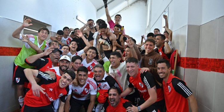 Tres para vos: la supremacía de River ante Boca en Reserva