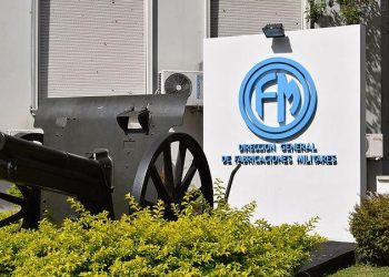 Positivo: Una empresa militar estratégica rumbo a convertirse en Sociedad Anónima: los inversores extranjeros en carpeta