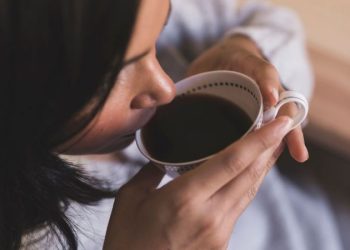 Una investigación científica reveló el impacto que tiene el café en el funcionamiento del cerebro