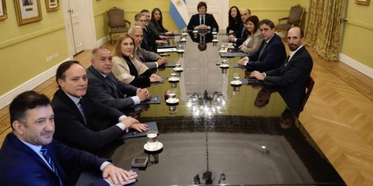 Universidades, SIDE y el trasfondo de la reunión con senadores que unió a Milei y Villarruel: “No negociamos”