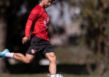 Vaccari espera a un lesionado y podría mover fichas en Independiente