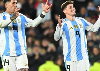 Video: el golazo letal de Julián Álvarez para liquidar el partido ante Chile