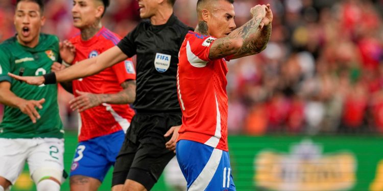 Video: Lampe se lesionó y Chile empató con el arco libre