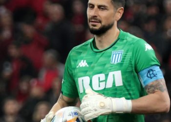 Video: las atajadas clave de Arias