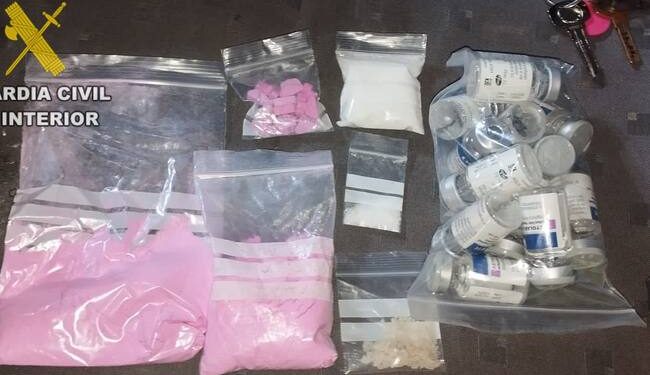 Detienen a dos jóvenes con ketamina, MDMA, éxtasis y cocaína rosa en la estación de autobuses de Valencia