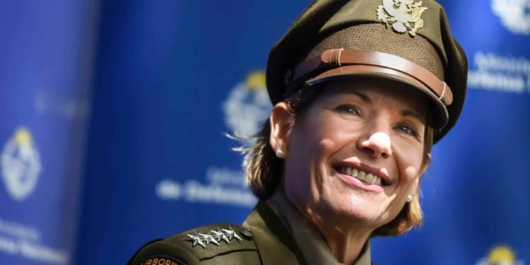 Laura Richardson, Jefa del Comando Sur de EEUU: “La democracia está bajo ataque”