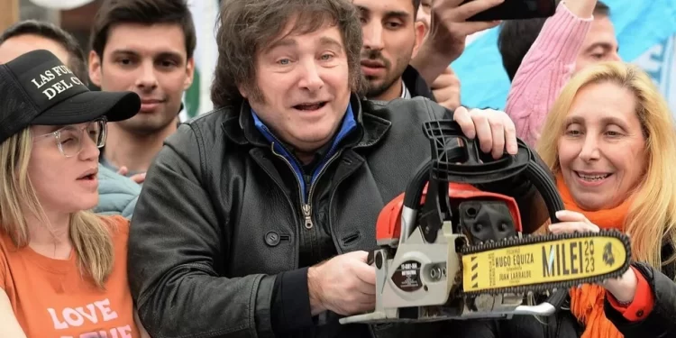 El Gobierno evalúa el proceso de privatización para 59 empresas: cuáles son las más destacadas