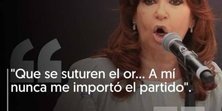 El operativo clamor de CFK para presidir el PJ que va a contramano de su propia historia