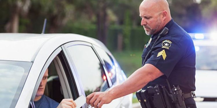 Alerta conductores: se cobrarán multas de hasta $1.299.000 en caso de incumplir las normas de tránsito