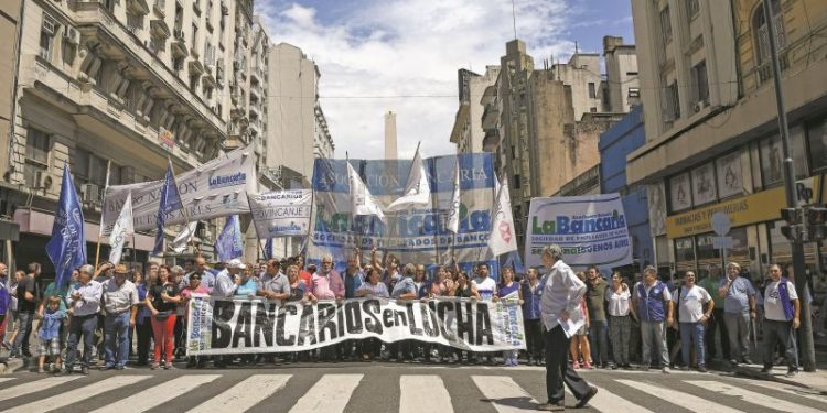 Bancarios: con aumento, cómo queda la escala salarial en noviembre