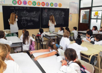 Cambia la escuela primaria: las novedades del plan de modernización de CABA para 2025