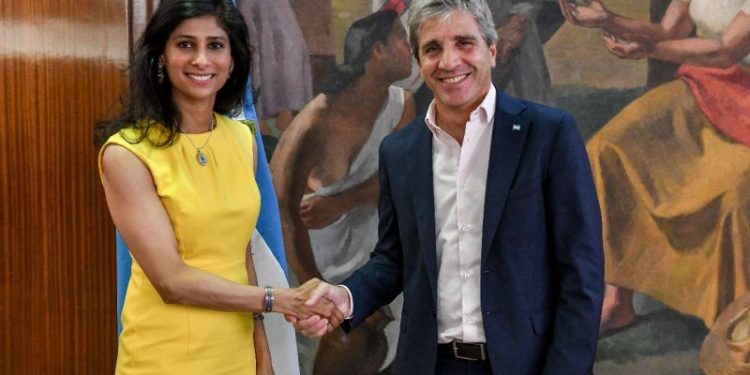 Caputo se reunió con Gita Gopinath del FMI y espera a Georgieva: qué dijo sobre el encuentro