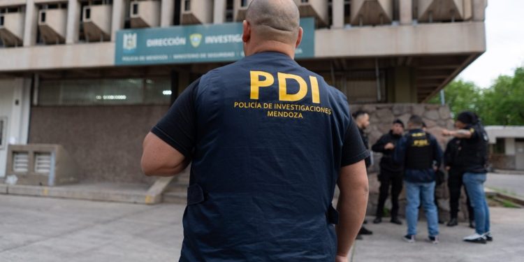 Cerca de 180 efectivos se desplegaron en dos nuevos megaoperativos de la Policía de Mendoza