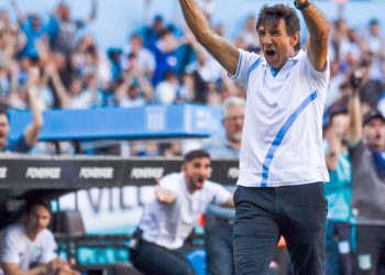 Costas en Racing: del “nos quedan todas finales” al “sufrimos de más”