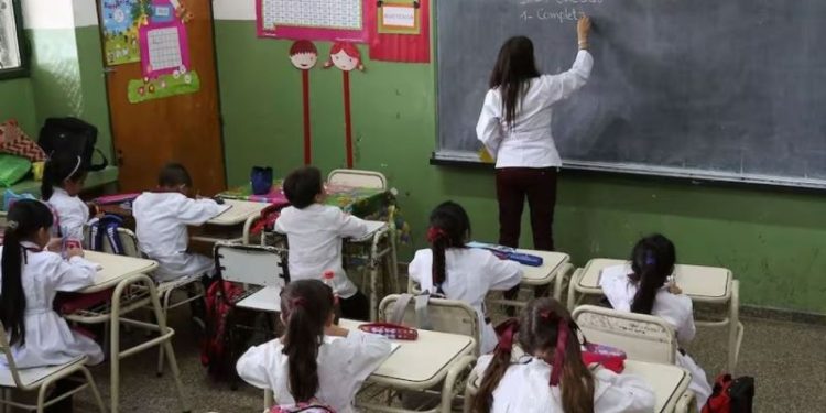 ¿Cuándo terminan las clases en Argentina 2024?
