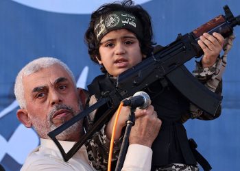 El video de los últimos momento del terrorista Sinwar, líder de Hamás, que hizo publico Israel