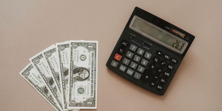 Dólar blue: a cuánto cerró su cotización este miércoles 9 de octubre