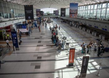 El Gobierno sumó un nuevo país a la política de Cielos Abiertos: de cuál se trata y cómo cambian los vuelos