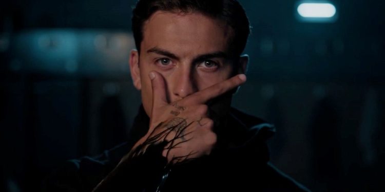 “El hombre de la Máscara”: Dybala actuó en la publicidad de una película
