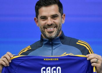 El método Gago para Boca: “Lo innegociable es correr y jugar”