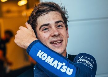 Franco Colapinto, por cara, recomendó no comprar su ropa en Williams: “Que compren la trucha”