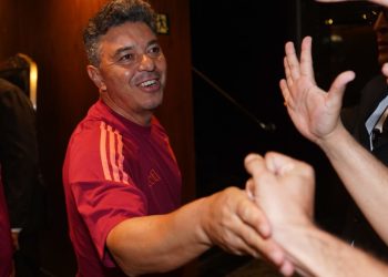 Furor por Gallardo: River llegó a Belo Horizonte para enfrentar a Atlético Mineiro