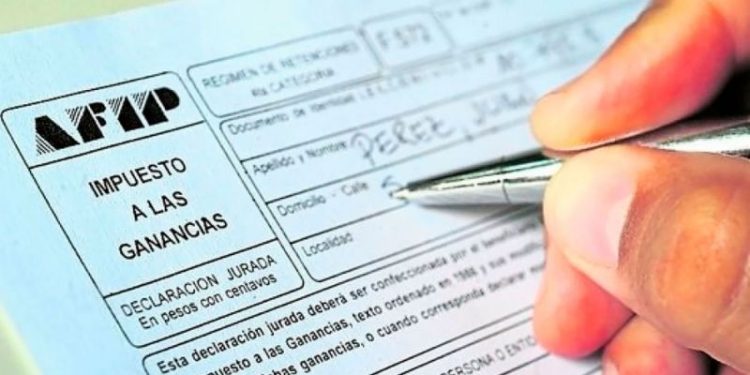 La AFIP prorrogó el vencimiento del primer anticipo de Ganancias