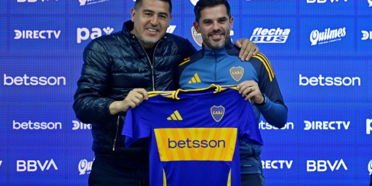 La bienvenida de Riquelme a Gago y los guiños entre ellos: “Fernando sabe que…”