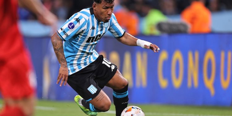 La demora de Roger Martínez en su vuelta a Racing y ¿descartado para la semi copera?