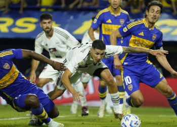 La frase de un jugador de Boca a uno de Riestra: “Te voy a comprar el pase”