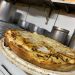 La pizzería de Zona Norte que tiene la mejor fugazzeta rellena de la zona: queda muy cerca de CABA y abrió hace 68 años