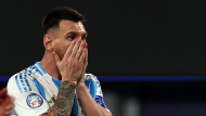 Una estafa que usa la imagen de Messi promete millonarias ganancias y autos: cómo evitar el fraude