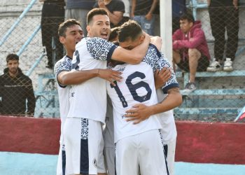 Midland dejó pasar la chance de acercarse a la punta de la Primera B