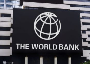 Para el Banco Mundial “el ajuste extremo era necesario”: alerta por pobreza y debate por nuevos impuestos