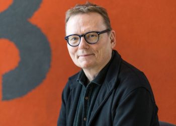 Qué dijo el Nobel de Economía James Robinson sobre la Argentina: la razón por la que el país “no avanza”