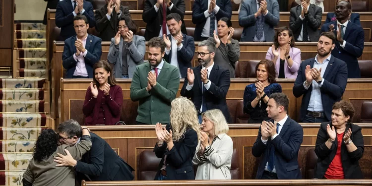 El PSOE y sus socios tumban la propuesta de impedir terroristas no arrepentidos en las listas