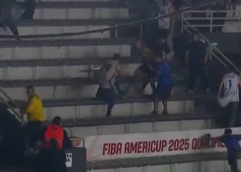 Se desató una batalla campal durante el clásico entre Peñarol y Quilmes