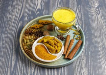 Te de cúrcuma: ¿realmente esta superespecia es efectiva para bajar de peso?