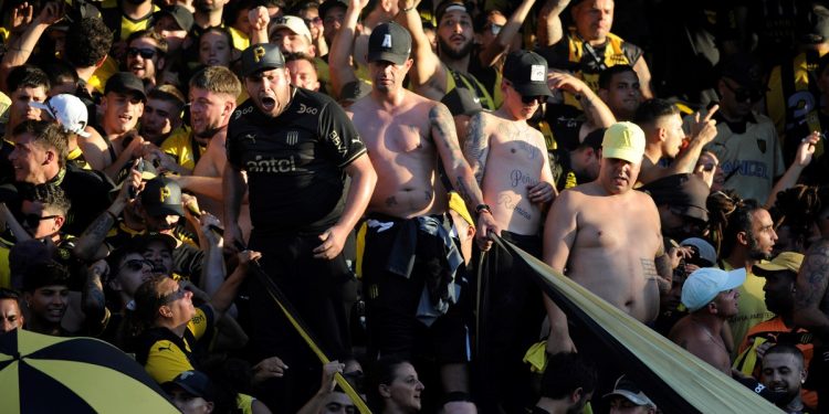 Tras los incidentes en Río de Janeiro, sin hinchas visitantes en Peñarol-Botafogo