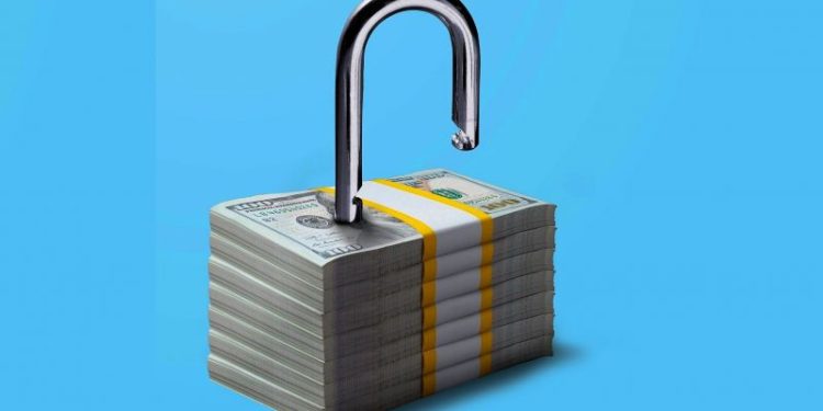 Un asesor económico de Milei explicó en qué etapa está el proceso para levantar el cepo