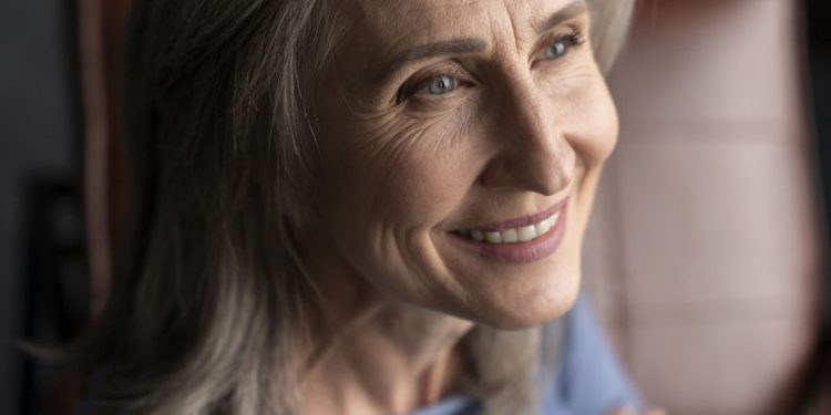 Una investigación científica descubrió cuál es la proteína que hace envejecer a las personas: ¿existirá un tratamiento para aumentar la esperanza de vida?