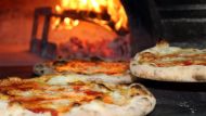 No es La Mezzetta: d&oacute;nde queda la pizzer&iacute;a que tiene una de las mejores fugazzetas rellenas de CABA y cu&aacute;l es el precio de una porci&oacute;n