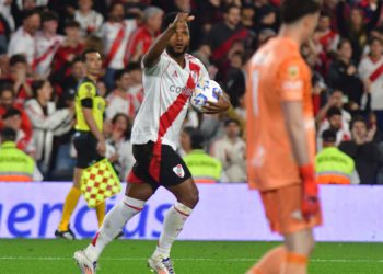 Video: el penal insólito de Romero y el gol de Borja