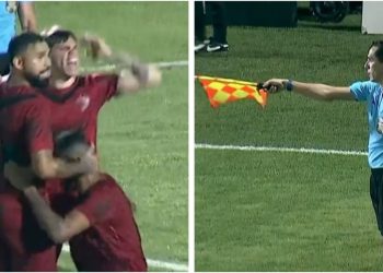 Video: festejaron pese al offside que marcó el asistente