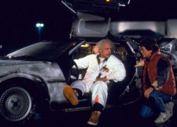 Volver al Futuro casi se hace realidad: un grupo de científicos desarrolló un motor que usa chatarra como combustible