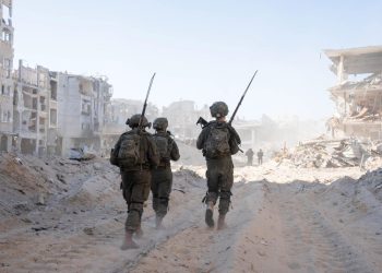 Fuerzas israelíes incursionan en Beit Lahia, norte Gaza, tras detectar la presencia de Hamás