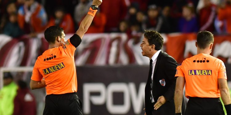 “A pesar de Merlos”: 846 días después de la picante frase, Gallardo se reencuentra con el árbitro