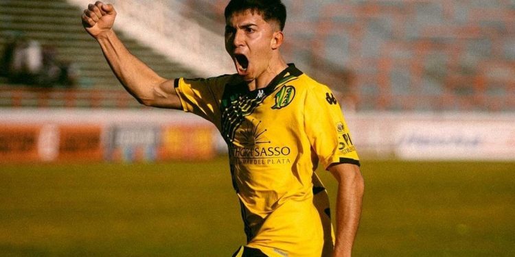 Agustín Alonso: de la alegría del Ascenso a la chance de continuar en el Tiburón