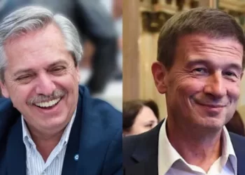 Alberto Fernández viola la “ciber-perimetral” enviando mensajes a Fabiola Yañez, pero el juez Ercolini no ordena detención